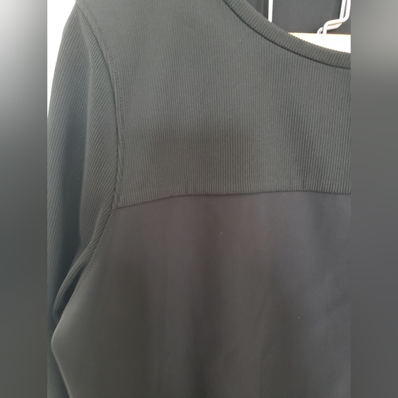 Lululemon long sleeve top casual wear sz s-m - Picture 2 of 5